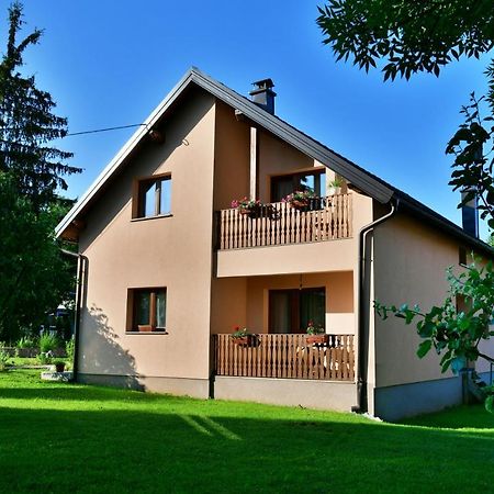 Apartman Jelena Rakovica Εξωτερικό φωτογραφία