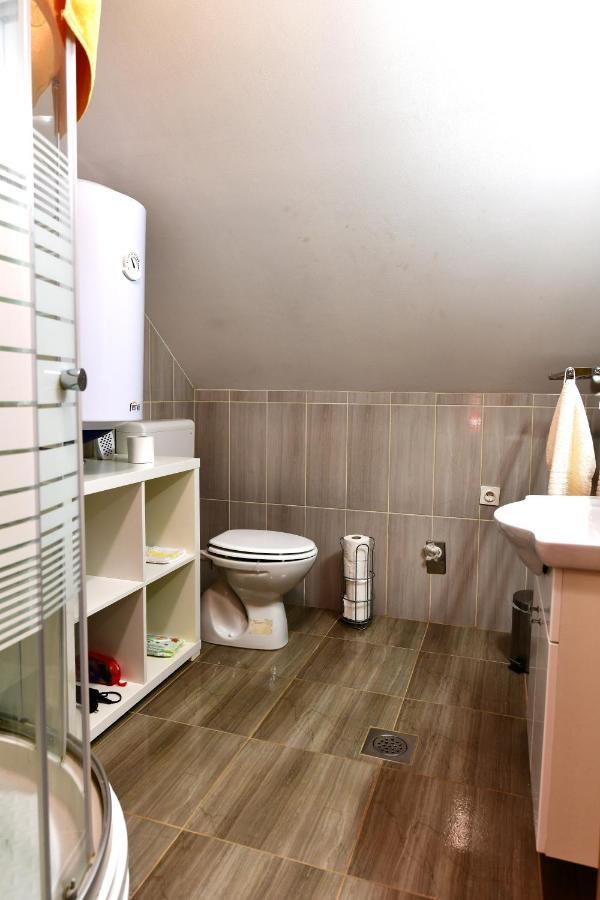Apartman Jelena Rakovica Εξωτερικό φωτογραφία